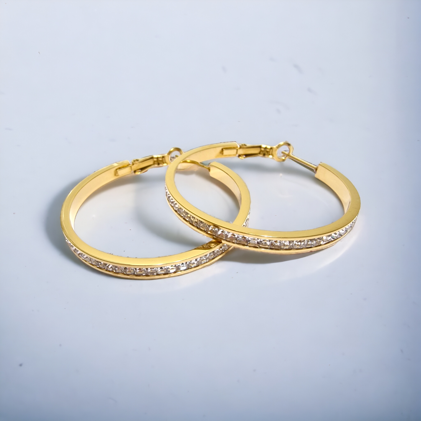 Σκουλαρίκια κρίκοι ' Diamond hoop ' από ανοξείδωτο ατσάλι με λευκά ζιργκόν