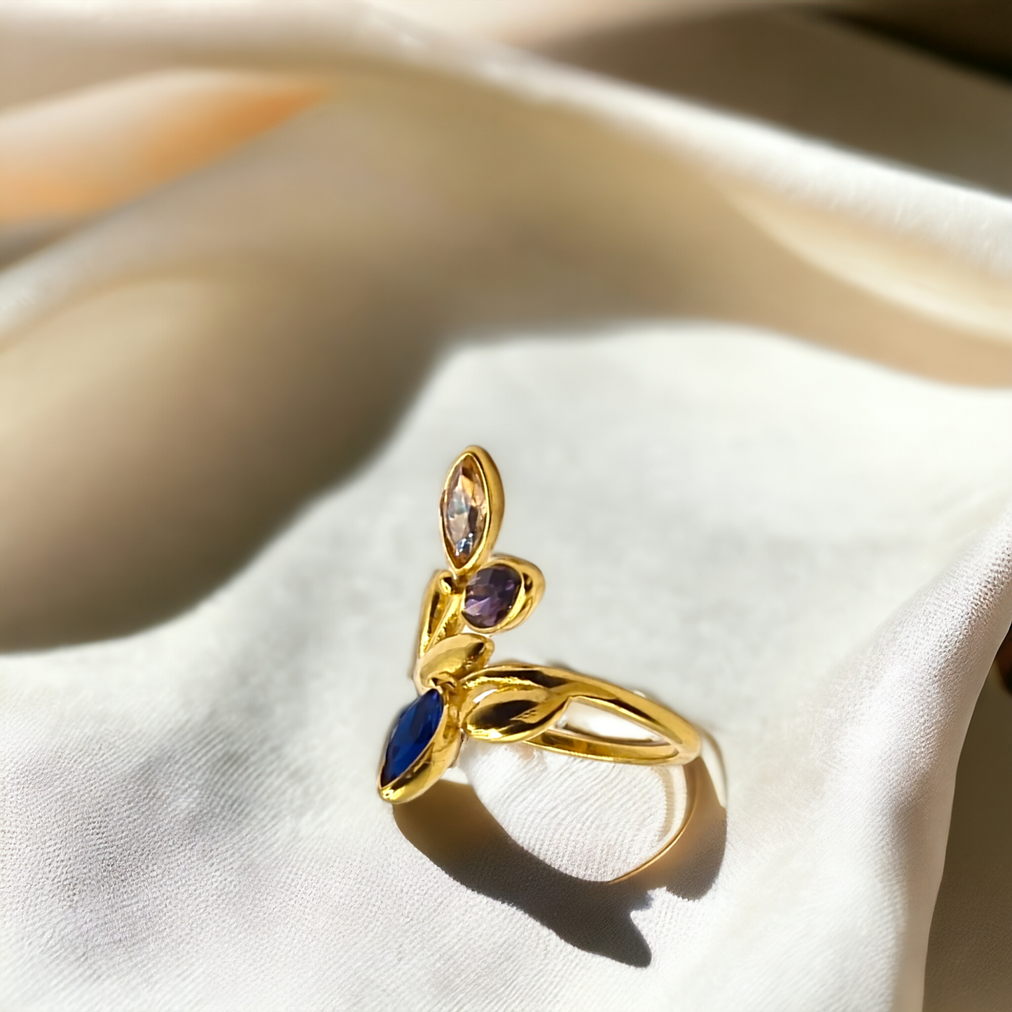 Δαχτυλίδι 'Fleria' από ανοξείδωτο ατσάλι με πολύχρωμα ζιργκόν