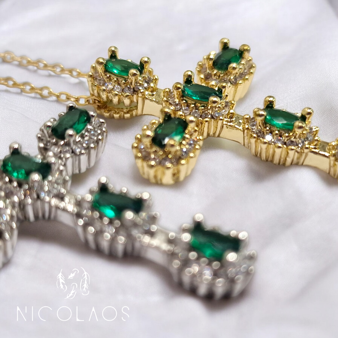 Κολιέ με σταυρό 'Fede Verde' από ανοξείδωτο ατσάλι με λευκά και πράσινα ζιργκόν