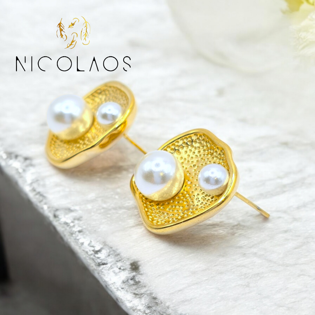 Σκουλαρίκια 'Pearduo' από σφυρήλατο ανοξείδωτο ατσάλι με πέρλες φίλντισι