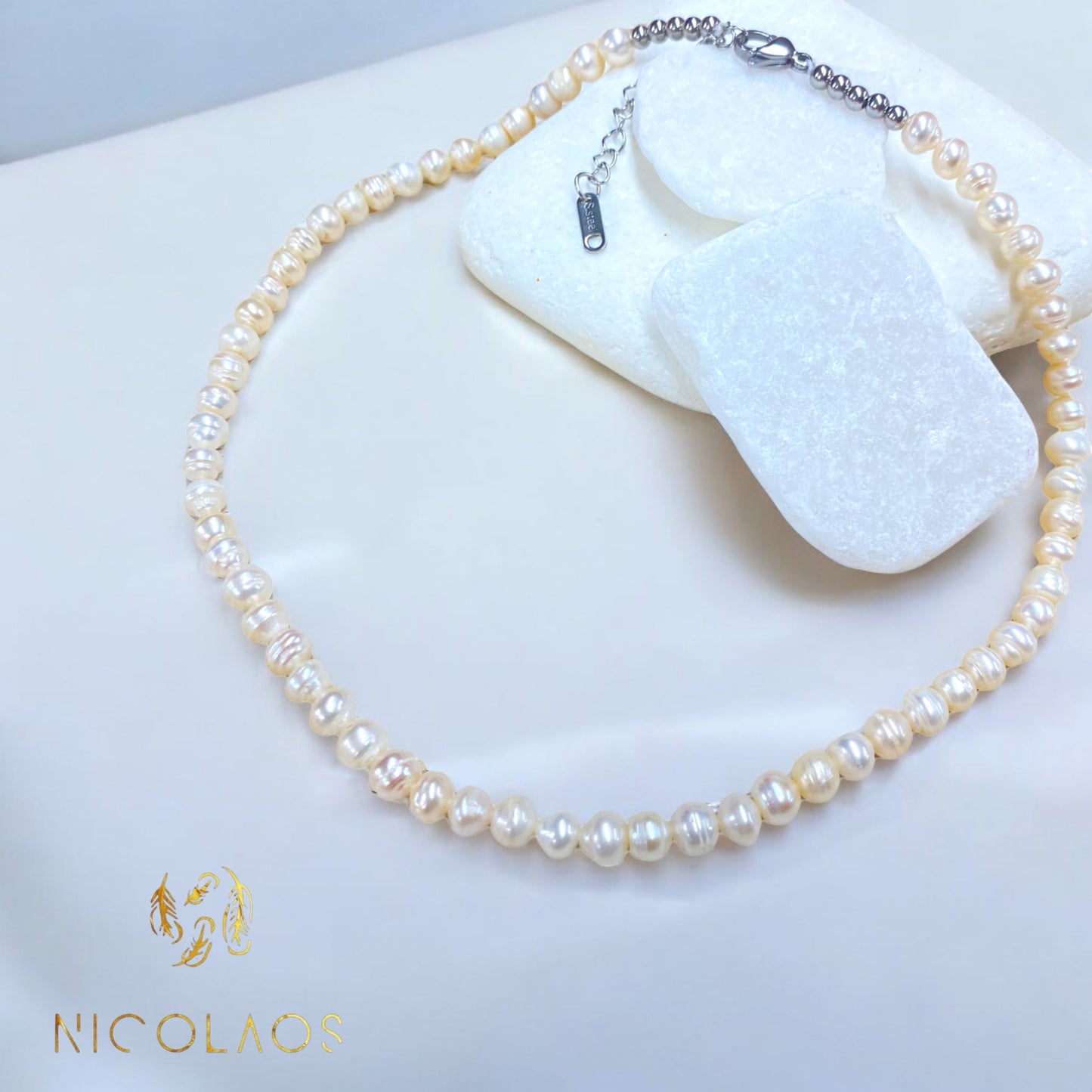 Μαργαριταρένιο κολιέ ‘white Queen’