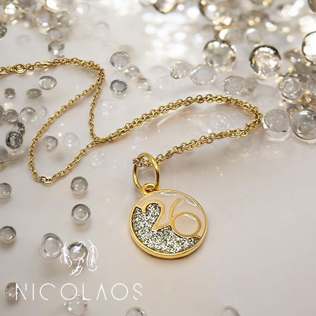 Κολιέ Γούρι 26 'Joy' απο ανοξείδωτο ατσάλι με βαφή γκλιτερ σμάλτου