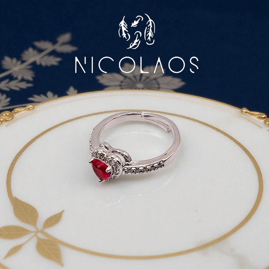 Μονόπετρο δαχτυλίδι 'Brillamor' με κόκκινο ζιργκόν σε σχήμα καρδιάς