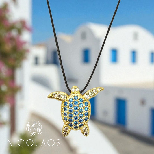 Κρεμαστό κολιέ 'Tartaroua' με γαλάζια και λευκά ζιργκόν