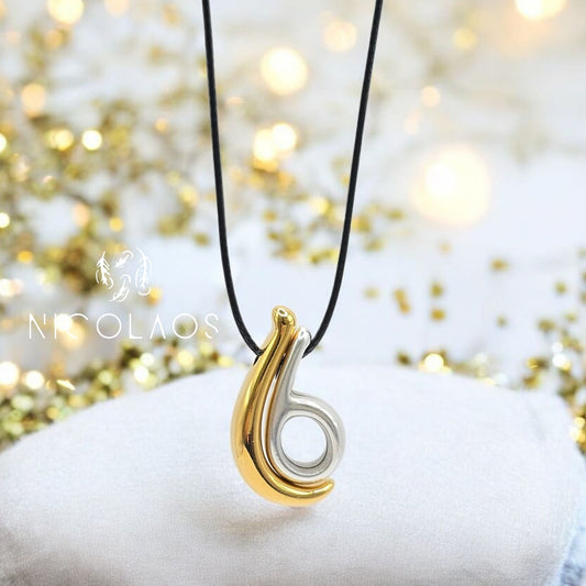 Κρεμαστό κολιέ Γούρι 26 'Gold hug'